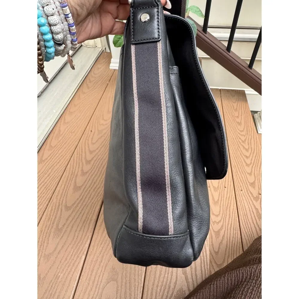 Coach HERITAGE LEATHER MESSENGER (COACH F70556) SILVER/BLACK (210